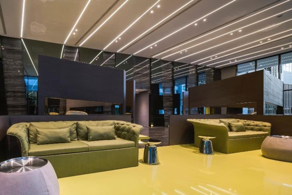 the base central pattaya seaview Bagian luar foto