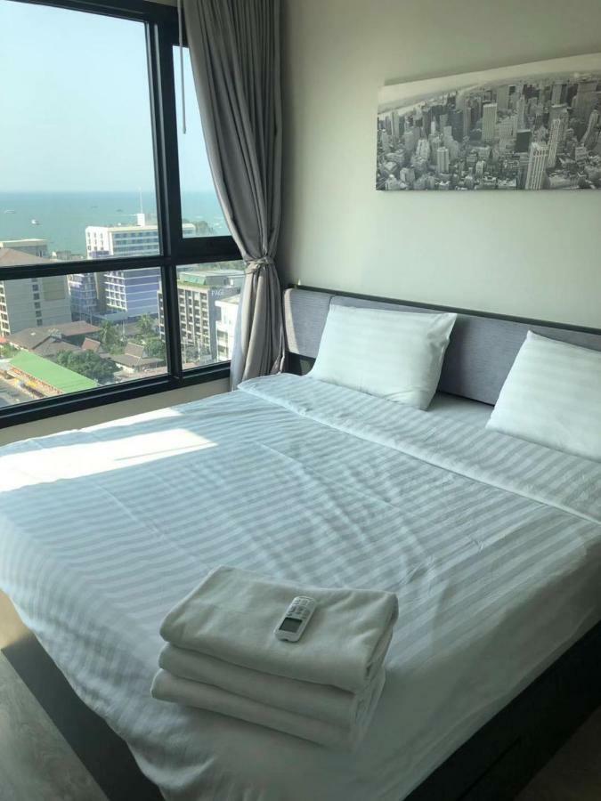 the base central pattaya seaview Bagian luar foto